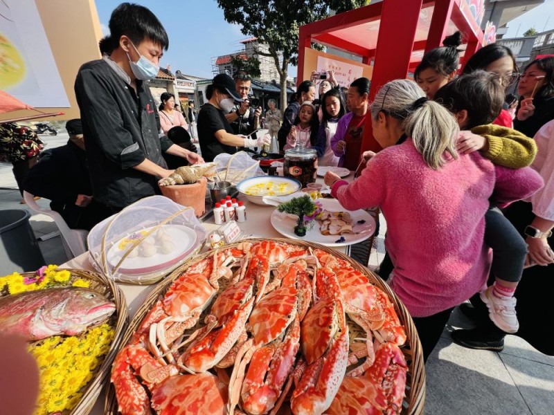 粤菜师傅名厨带乡厨，东湖菊花烹饪美食佳肴